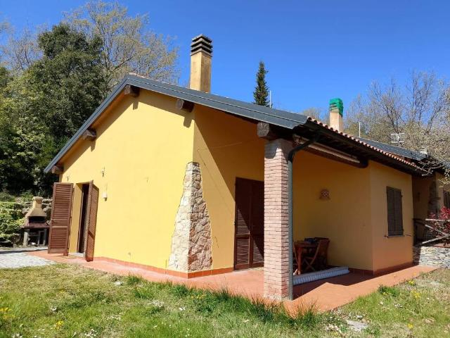 Villa Indipendente in vendita a Monteverdi Marittimo, Toscana