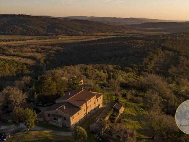 Villa Indipendente in vendita a Monteverdi Marittimo, Toscana
