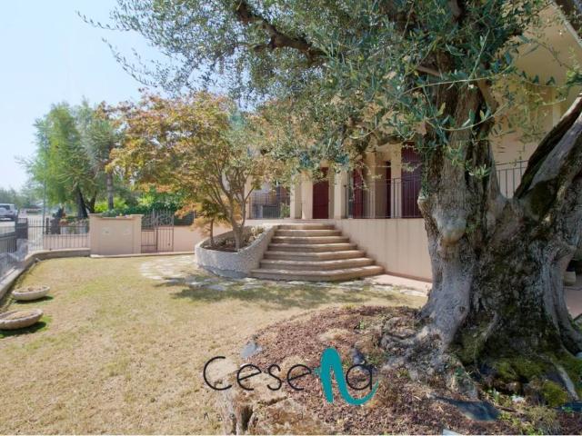 Villa Indipendente in vendita a Unione dei comuni Valle del Savio, Montiano