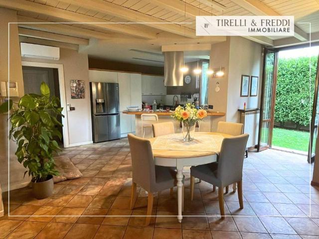 Villa Indipendente in vendita a Parmezzana, Monticelli Brusati