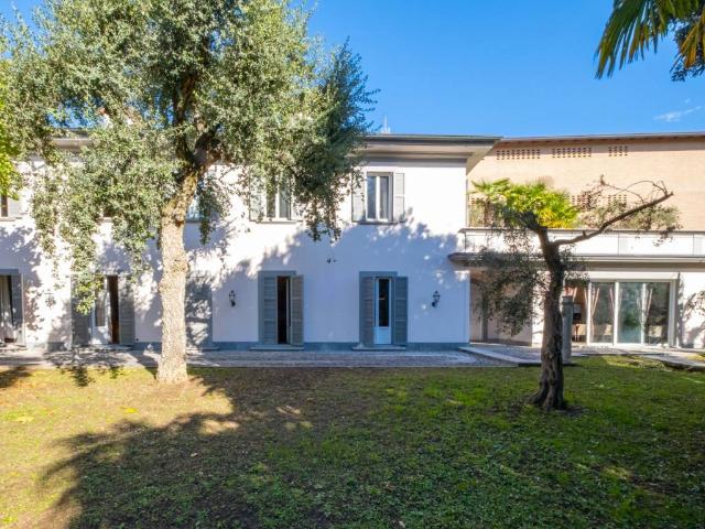 Villa Indipendente in vendita a Monticello, Lombardia