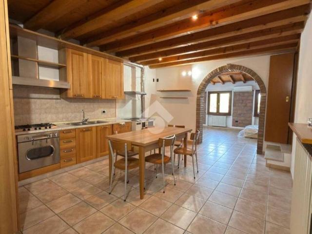 Villa Indipendente in vendita a Montichiari, Lombardia
