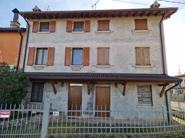 Villa Indipendente in vendita a Montichiari, Lombardia