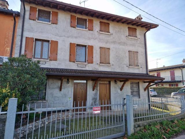 Villa Indipendente in vendita a Montichiari, Lombardia