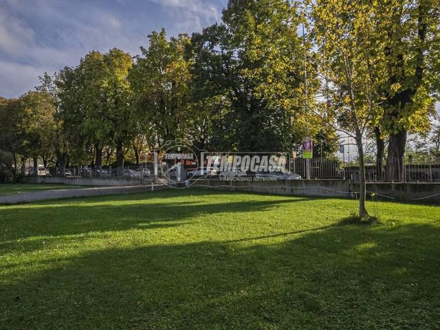 Villa Indipendente in vendita a Montichiari, Lombardia