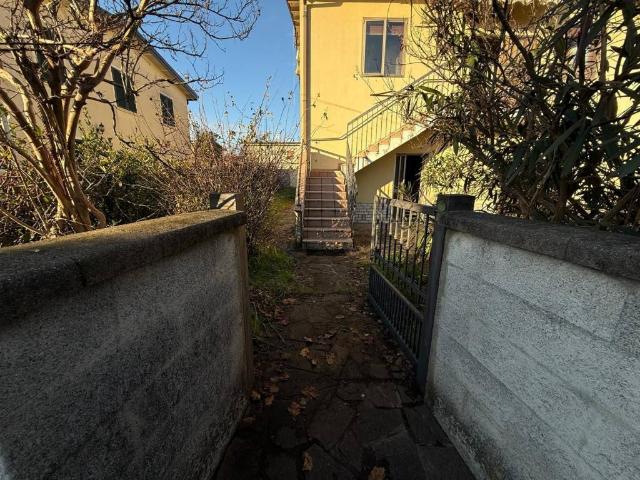 Villa Indipendente in vendita a Montichiari, Lombardia
