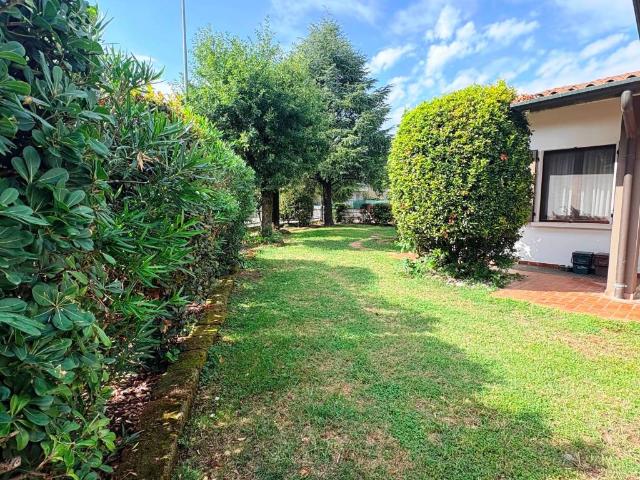 Villa Indipendente in vendita a Montichiari, Brescia