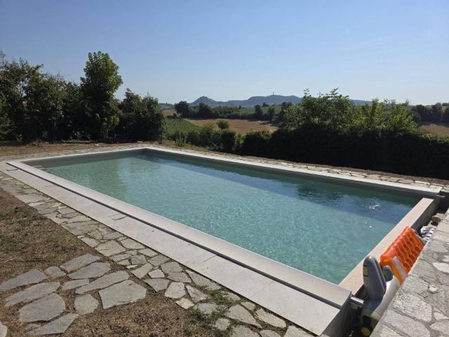 Villa Indipendente in vendita a Piemonte, Asti