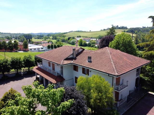 Villa Indipendente in vendita a Piemonte, Asti