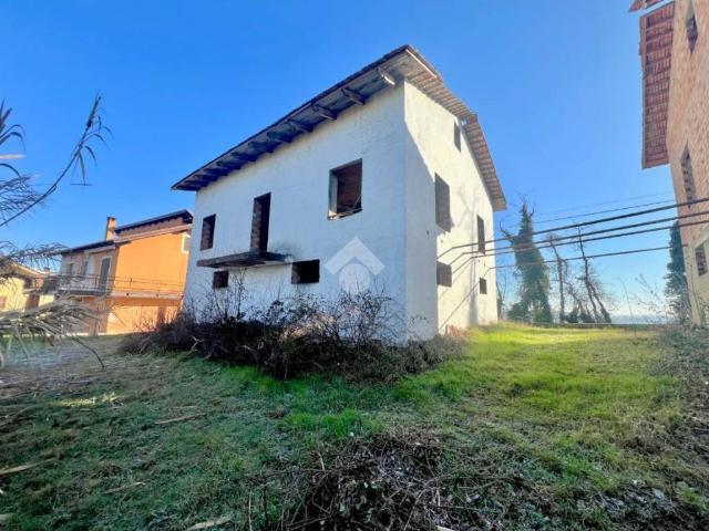 Villa Indipendente in vendita a Piemonte, Asti