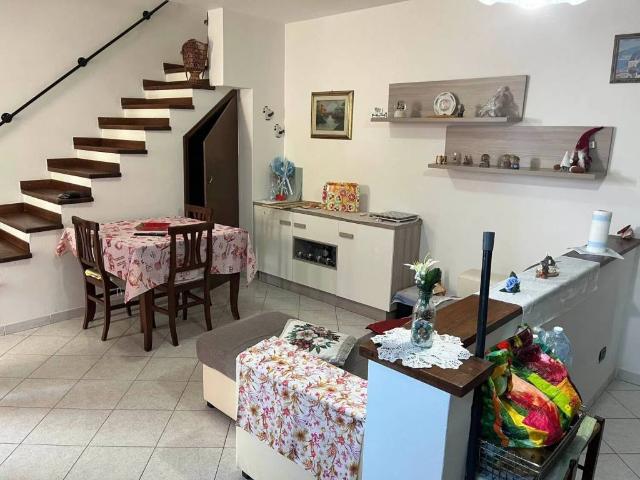 Villa Indipendente in vendita a Corsanico, Montignoso