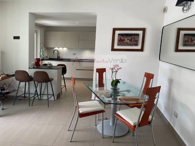Villa Indipendente in vendita a Montignoso, Toscana