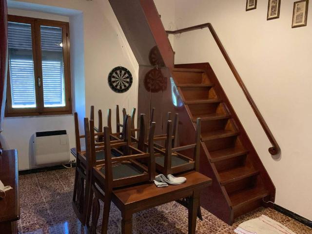 Villa Indipendente in vendita a Piazza, Montignoso