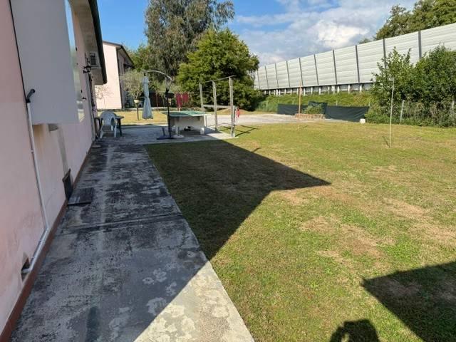 Villa Indipendente in vendita a Renella, Montignoso