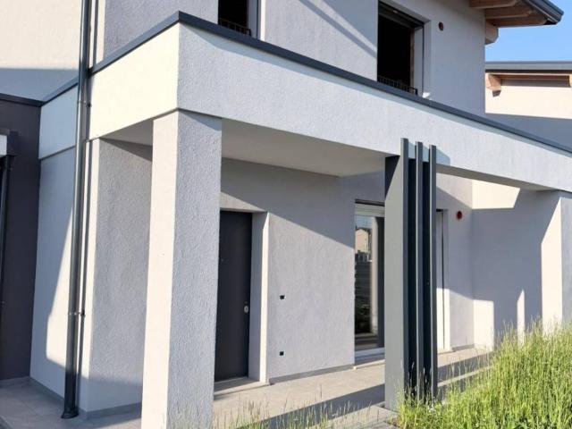 Villa Indipendente in vendita a Montirone, Lombardia