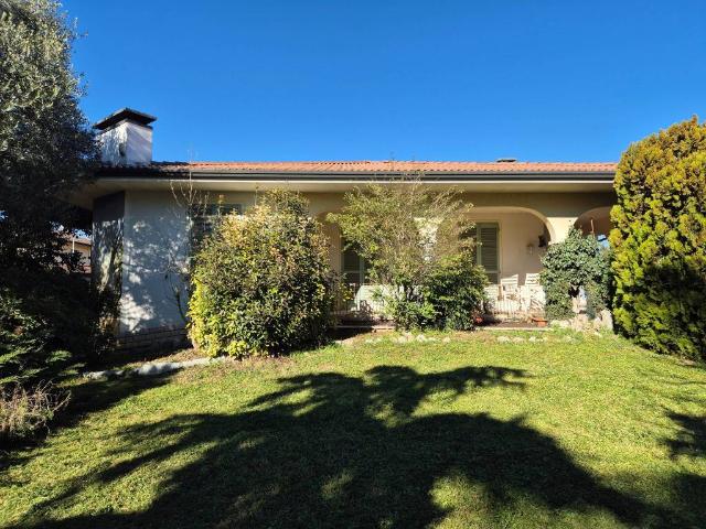 Villa Indipendente in vendita a Montirone, Lombardia