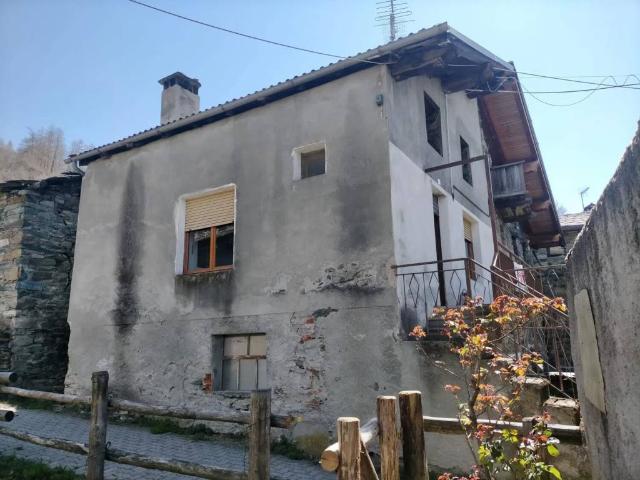 Villa Indipendente in vendita a Montjovet, Aosta