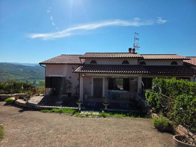 Villa Indipendente in vendita a Case Nuove, Montopoli Di Sabina