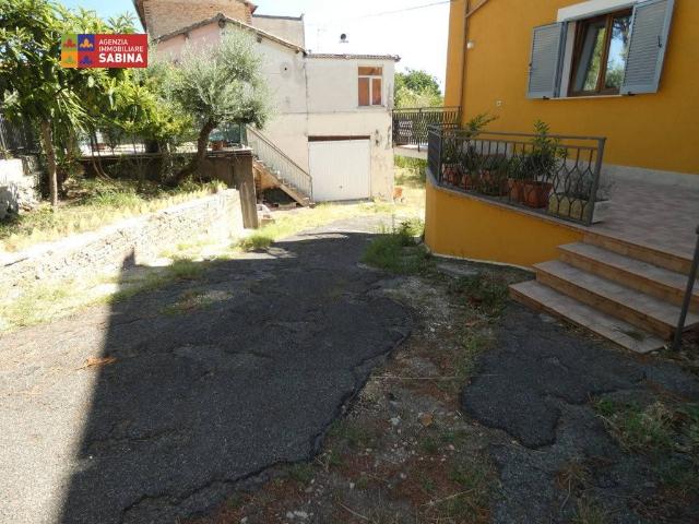 Villa Indipendente in vendita a Montopoli Di Sabina, Lazio