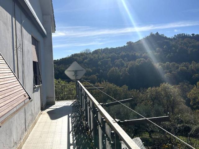 Villa Indipendente in vendita a Montopoli Di Sabina, Lazio