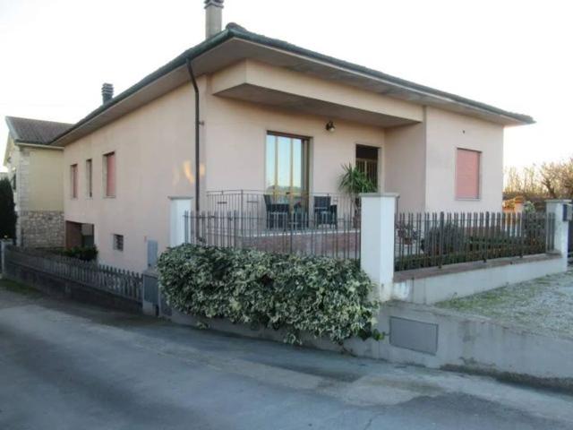 Villa Indipendente in vendita a Montopoli In Val D'arno, Toscana