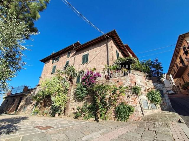 Villa Indipendente in vendita a Montopoli In Val D'arno, Toscana