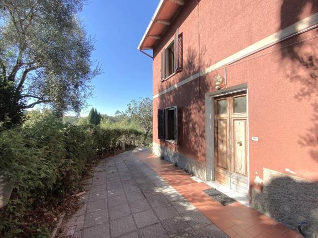 Villa Indipendente in vendita a Montopoli In Val D'arno, Toscana