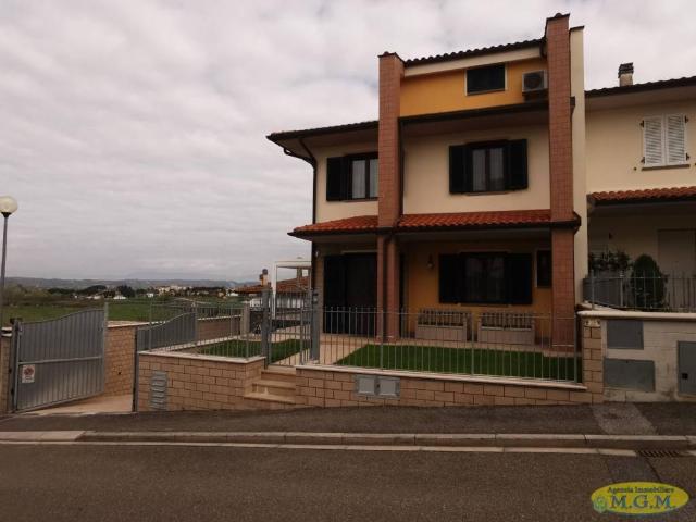 Villa Indipendente in vendita a Montopoli In Val D'arno, Toscana