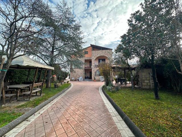 Villa Indipendente in vendita a San Romano, Montopoli In Val D'arno