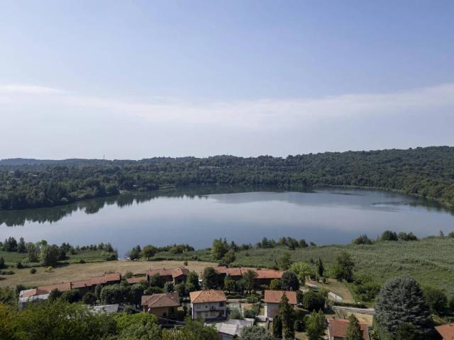 Villa Indipendente in vendita a Montorfano, Como