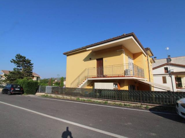 Villa Indipendente in vendita a Montorio Al Vomano, Abruzzo