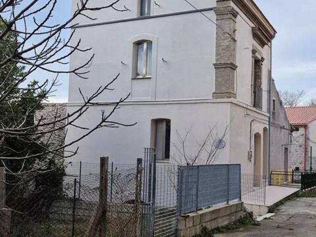 Villa Indipendente in vendita a Montorio Nei Frentani, Molise