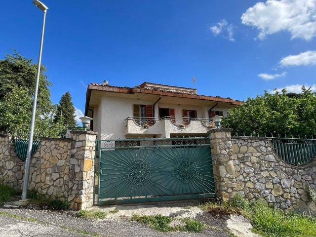 Villa Indipendente in vendita a Roma Capitale, Lazio
