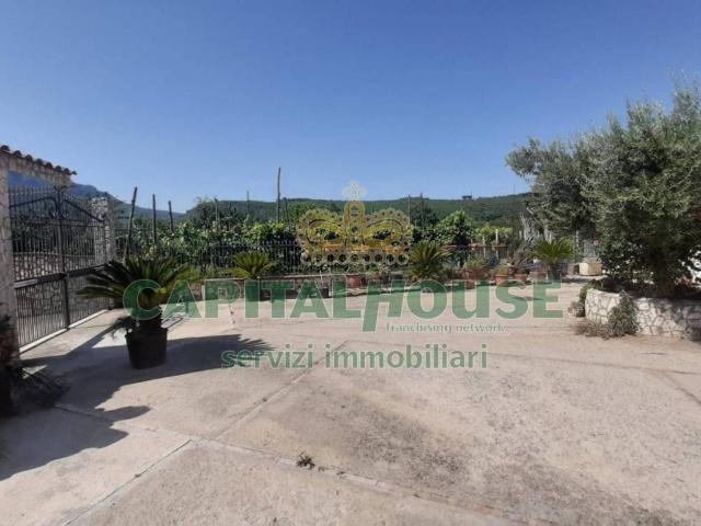 Villa Indipendente in vendita a Banzano, Montoro