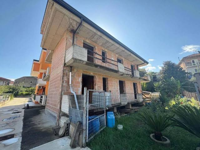 Villa Indipendente in vendita a Montoro, Campania