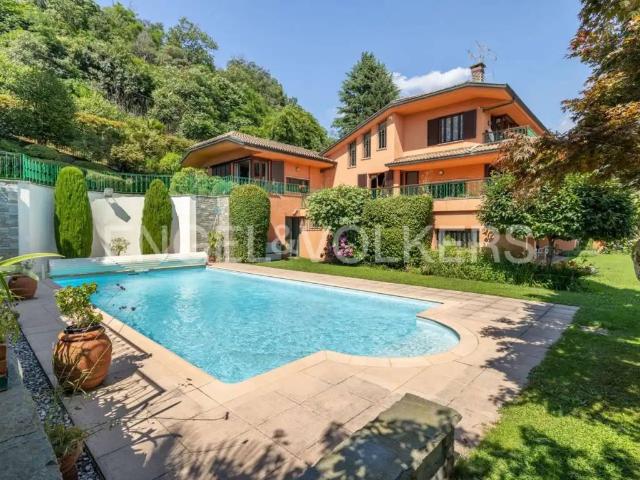 Villa Indipendente in vendita a Unione dei comuni del Medio Verbano, Monvalle