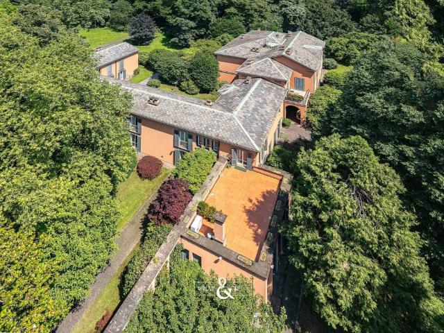 Villa Indipendente in vendita a Cazzaniga, Monza