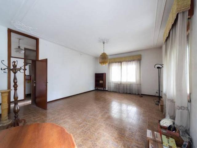 Villa Indipendente in vendita a San Fruttuoso, Monza