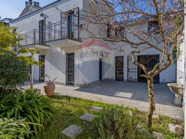 Villa Indipendente in vendita a Monza, San Gottardo
