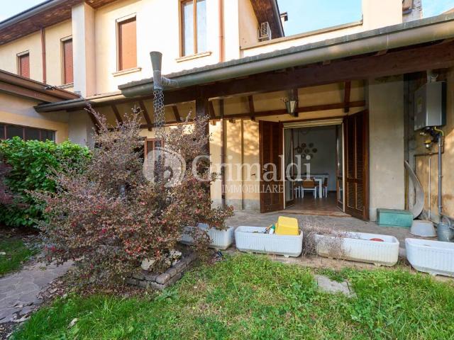 Villa Indipendente in vendita a Regina Pacis, Monza