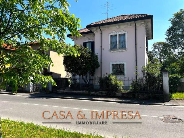 Villa Indipendente in vendita a San Giuseppe, Monza