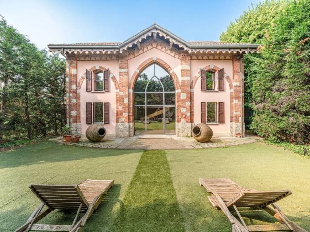 Villa Indipendente in vendita a Monza, Grazie Vecchie