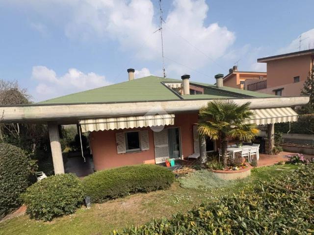 Villa Indipendente in vendita a Triante, Monza