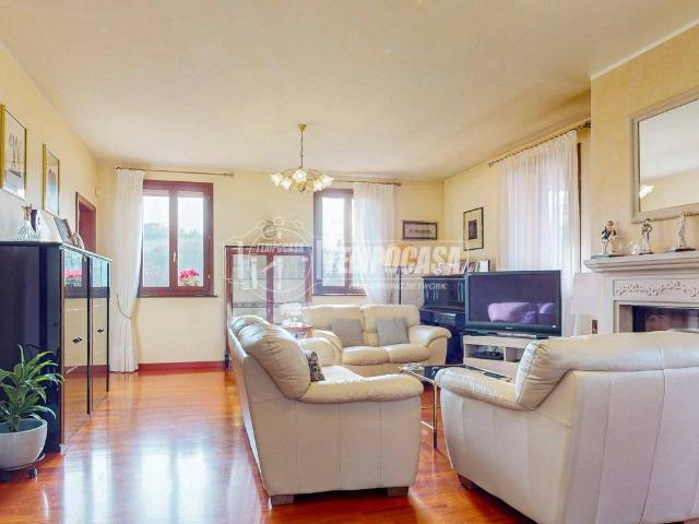 Villa Indipendente in vendita a Unione dell'Appennino Bolognese, Monzuno