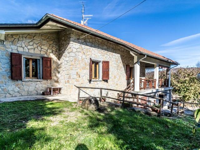 Villa Indipendente in vendita a Unione dell'Appennino Bolognese, Monzuno