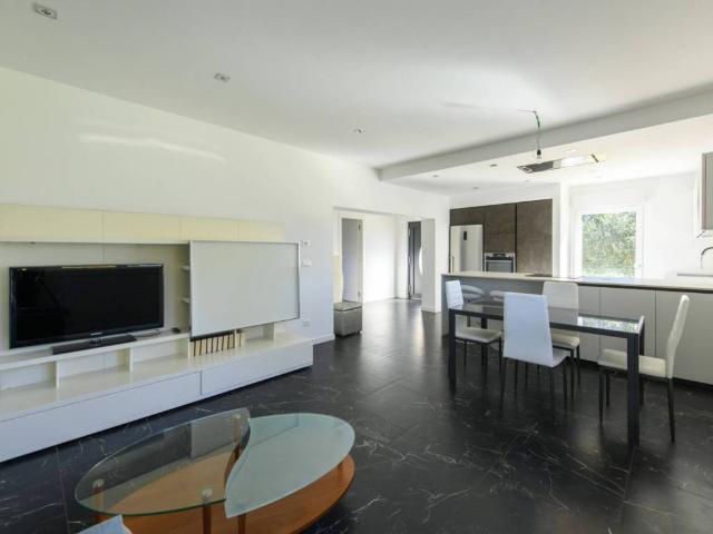 Villa Indipendente in vendita a Moraro, Friuli-Venezia Giulia