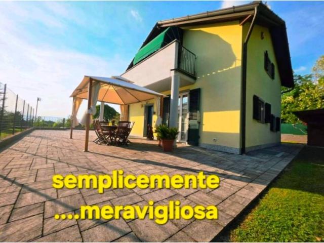 Villa Indipendente in vendita a Morazzone, Lombardia