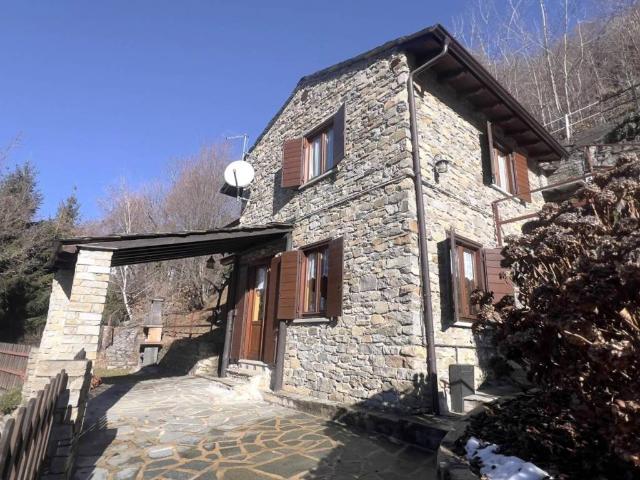 Villa Indipendente in vendita a Valle, Morbegno