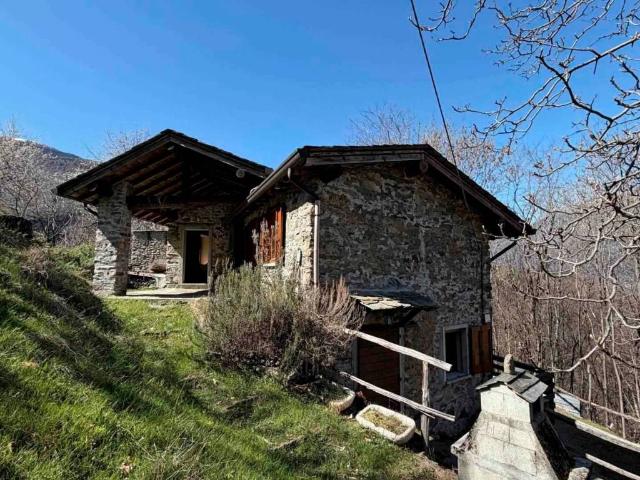 Villa Indipendente in vendita a Morbegno, Lombardia