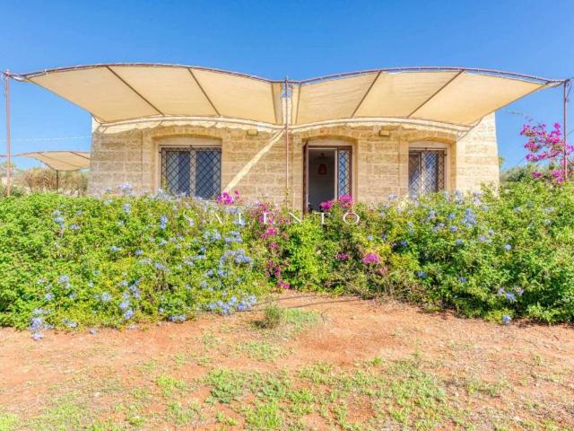 Villa Indipendente in vendita a Torre Vado, Puglia